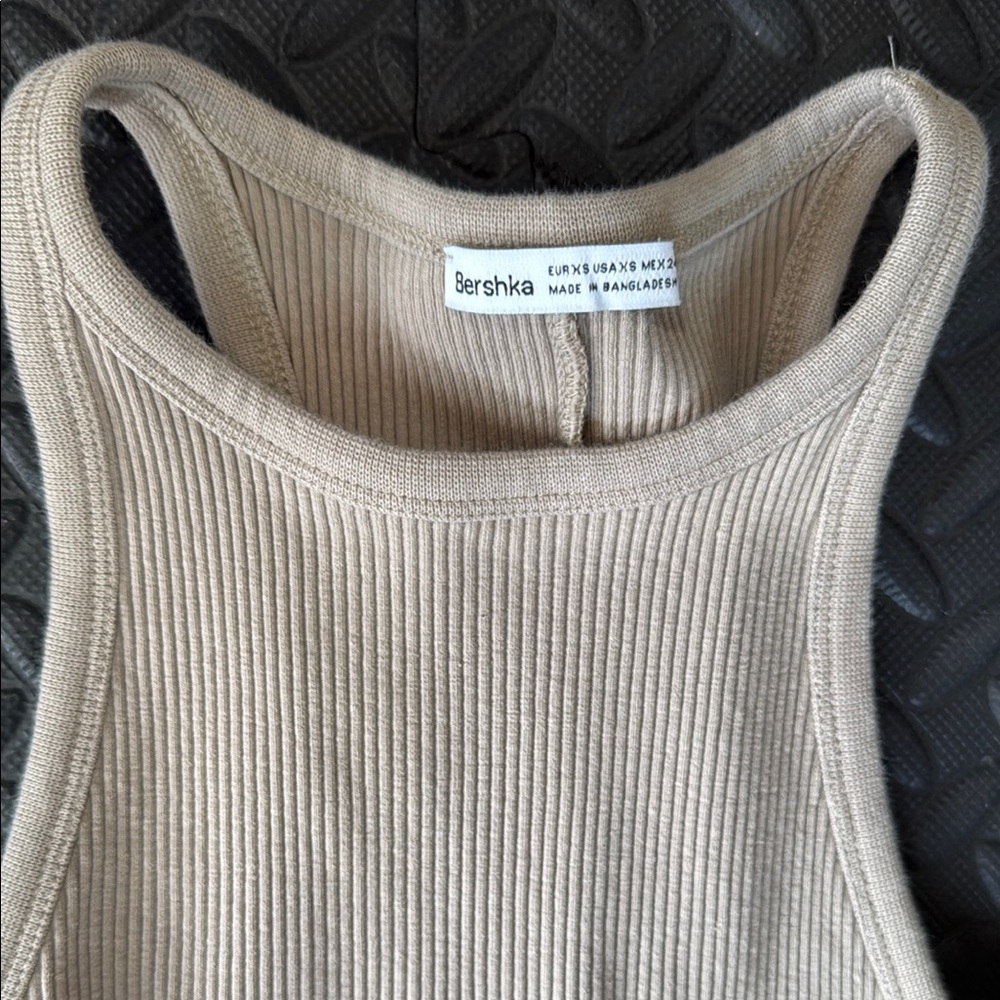 Bershka Elegant Beige Sleeveless Maxi Dress - Picture 2 of 5